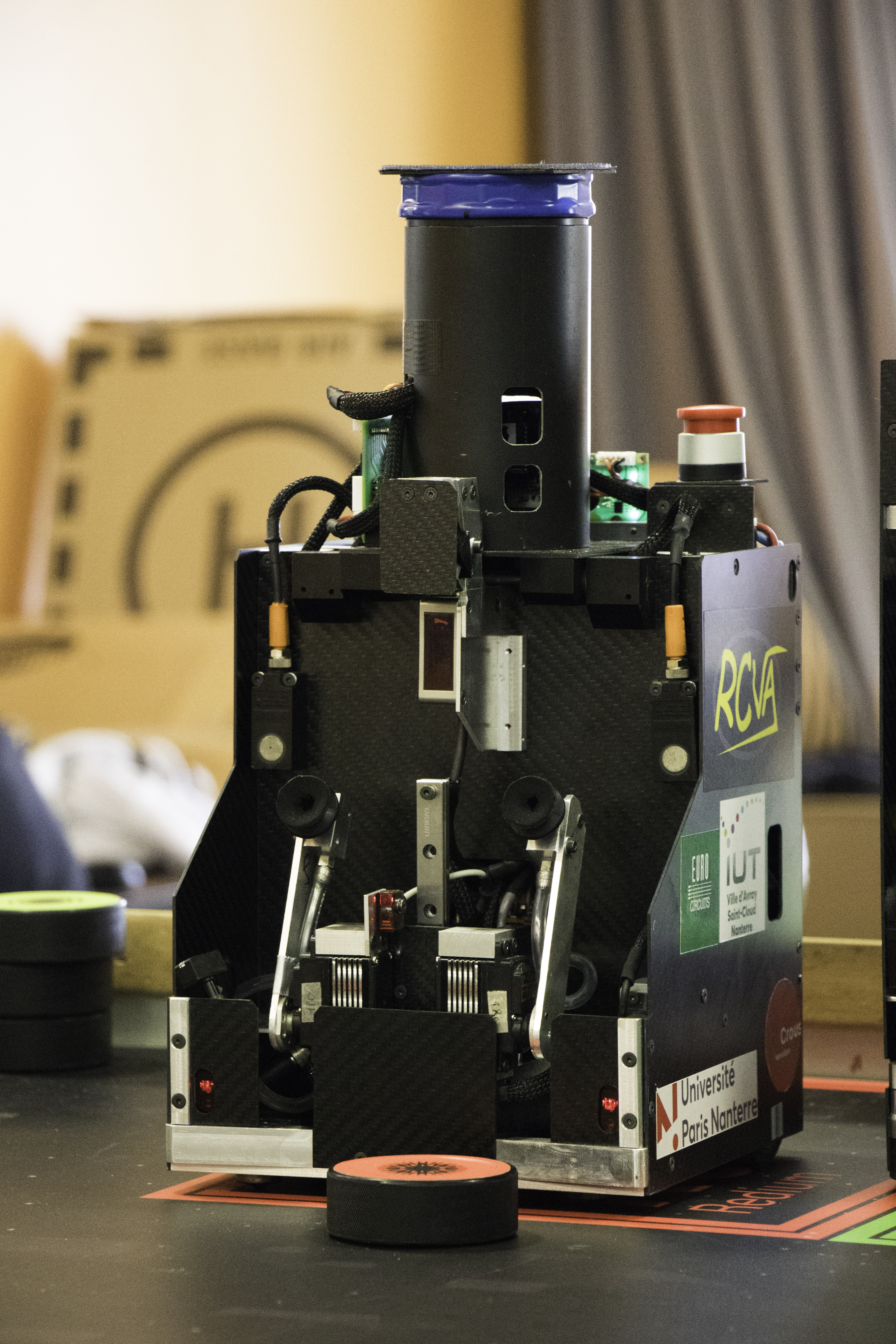 Large RCVA robot – workshop view
